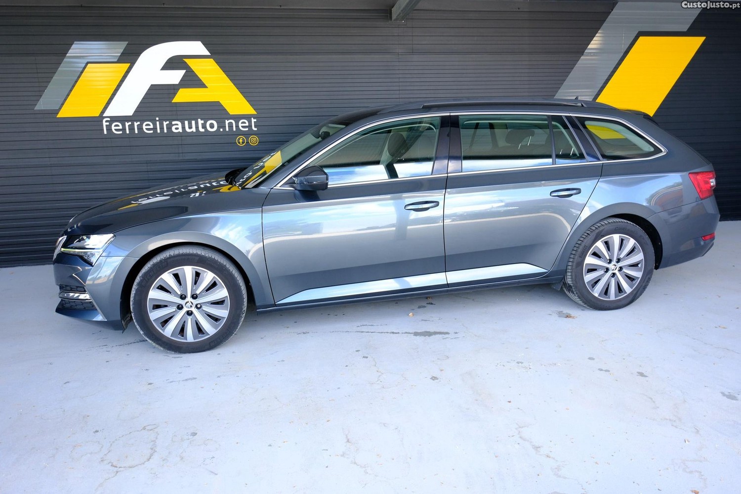 Skoda Superb 1.4 TSI iV Ambition DSG - 21 — photo 4