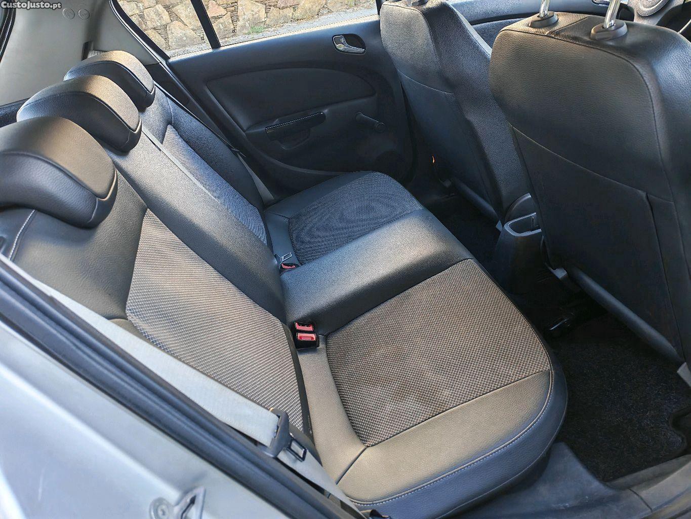 Opel Corsa 1.3 CDTI - 08 — photo 5