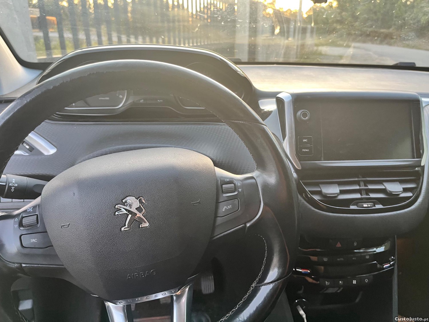 Peugeot 208 1.6 - 19 — photo 3