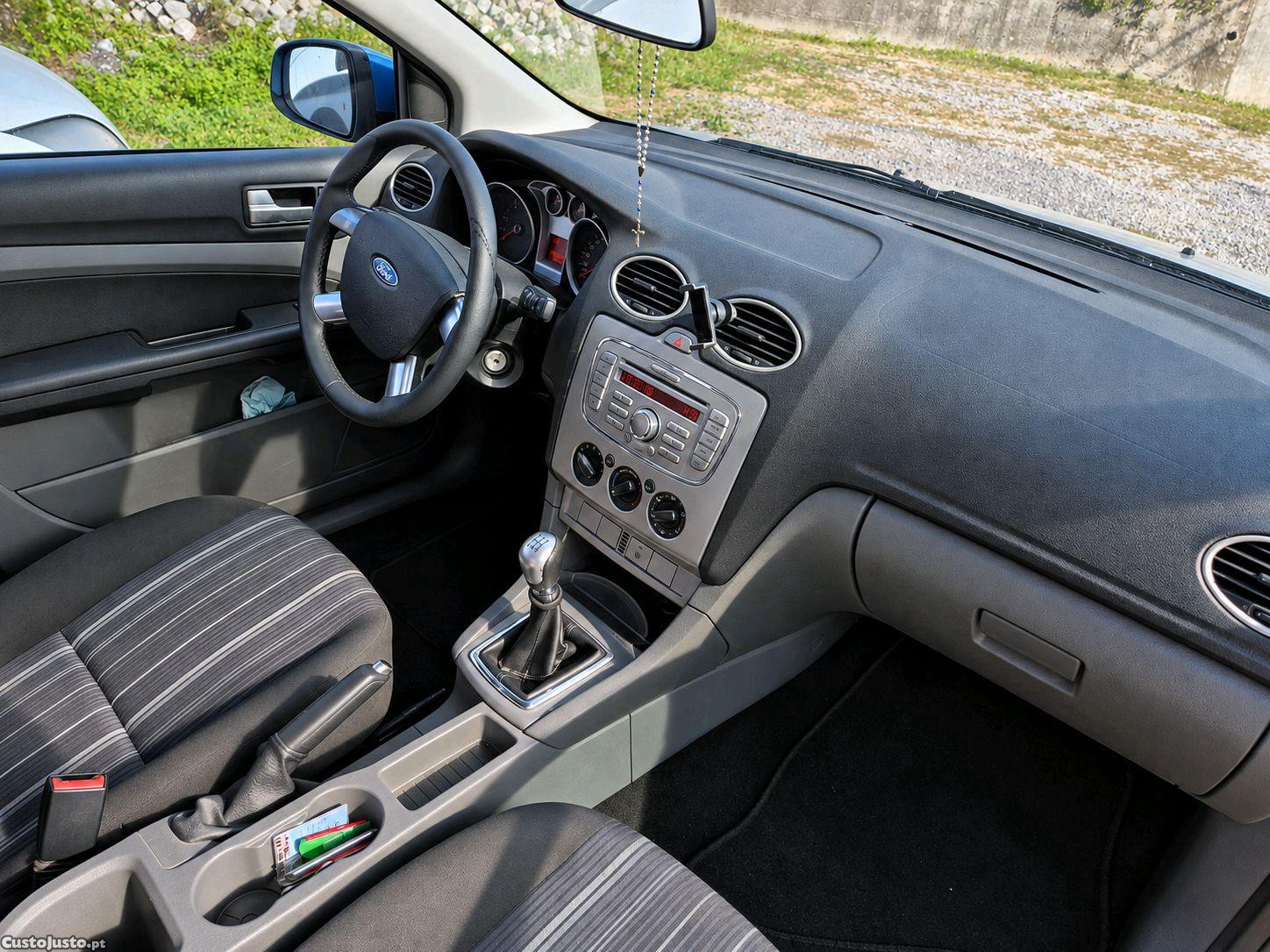Ford Focus 1.6 TDCI 90cv - 08 — photo 3