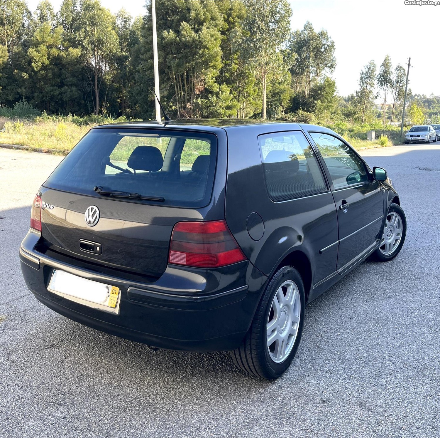 VW Golf IV 1.4i - 25 anos - 01 — photo 4