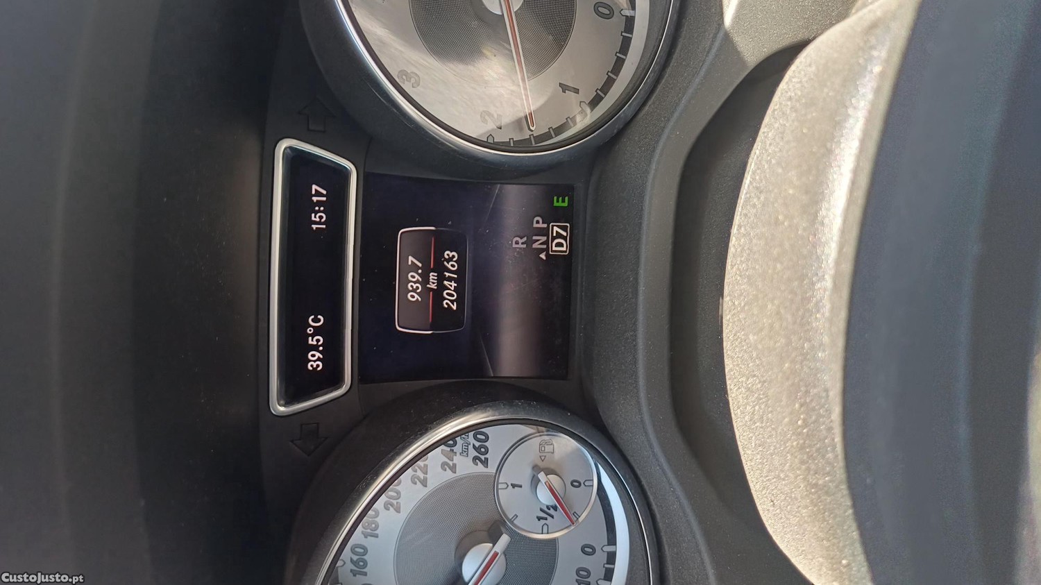 Mercedes-Benz CLA 200 Suv — fotografia 3