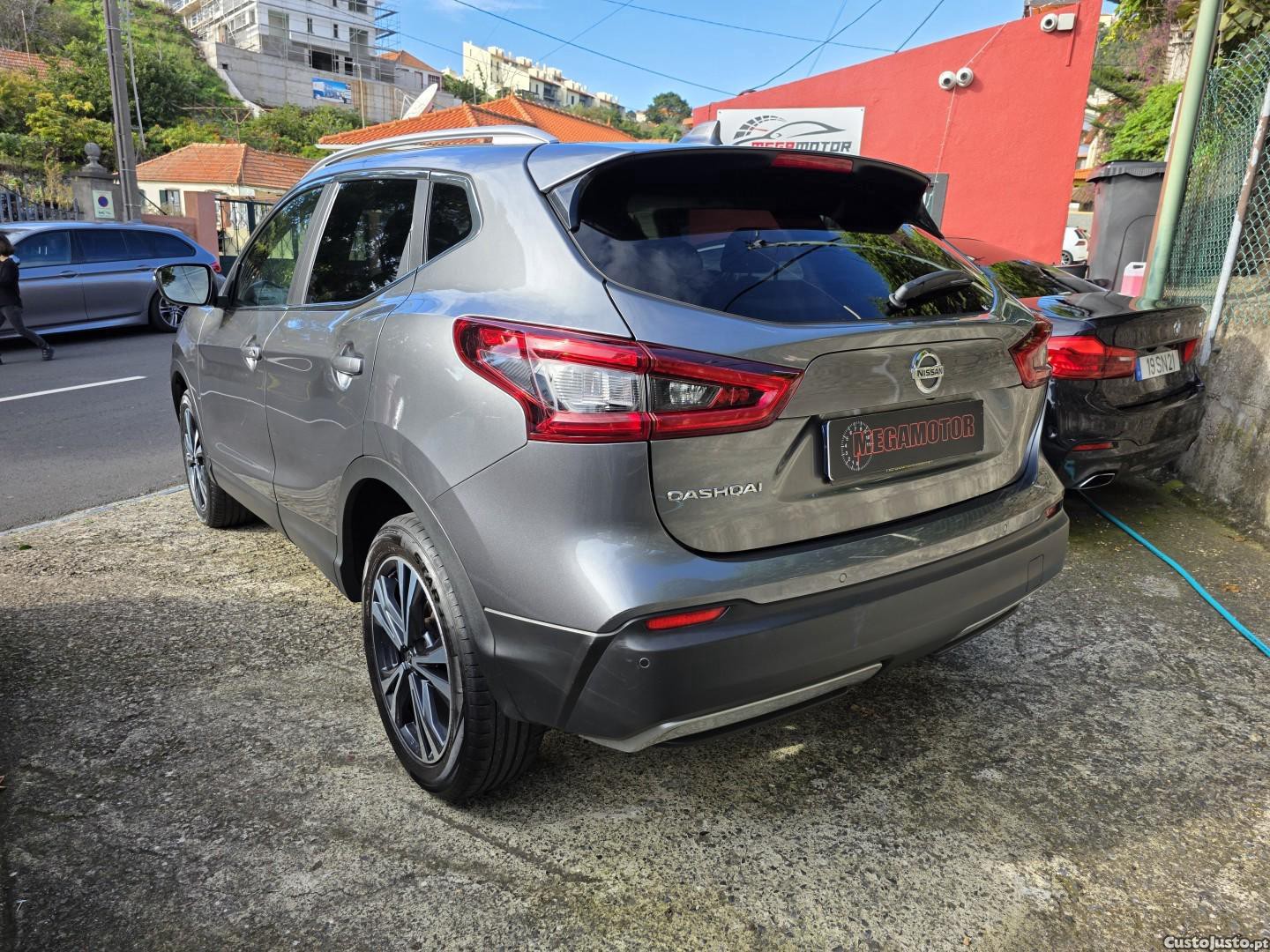 Nissan Qashqai 1.5 dCi N-Connecta J18 - 19 — photo 4