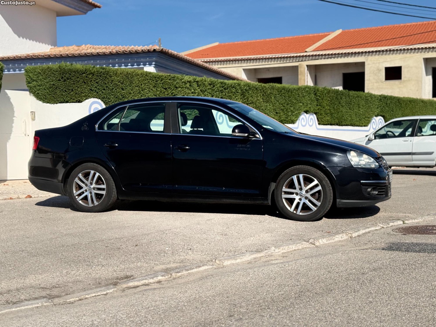 VW Jetta 1.9 TDI - 09 — photo 4