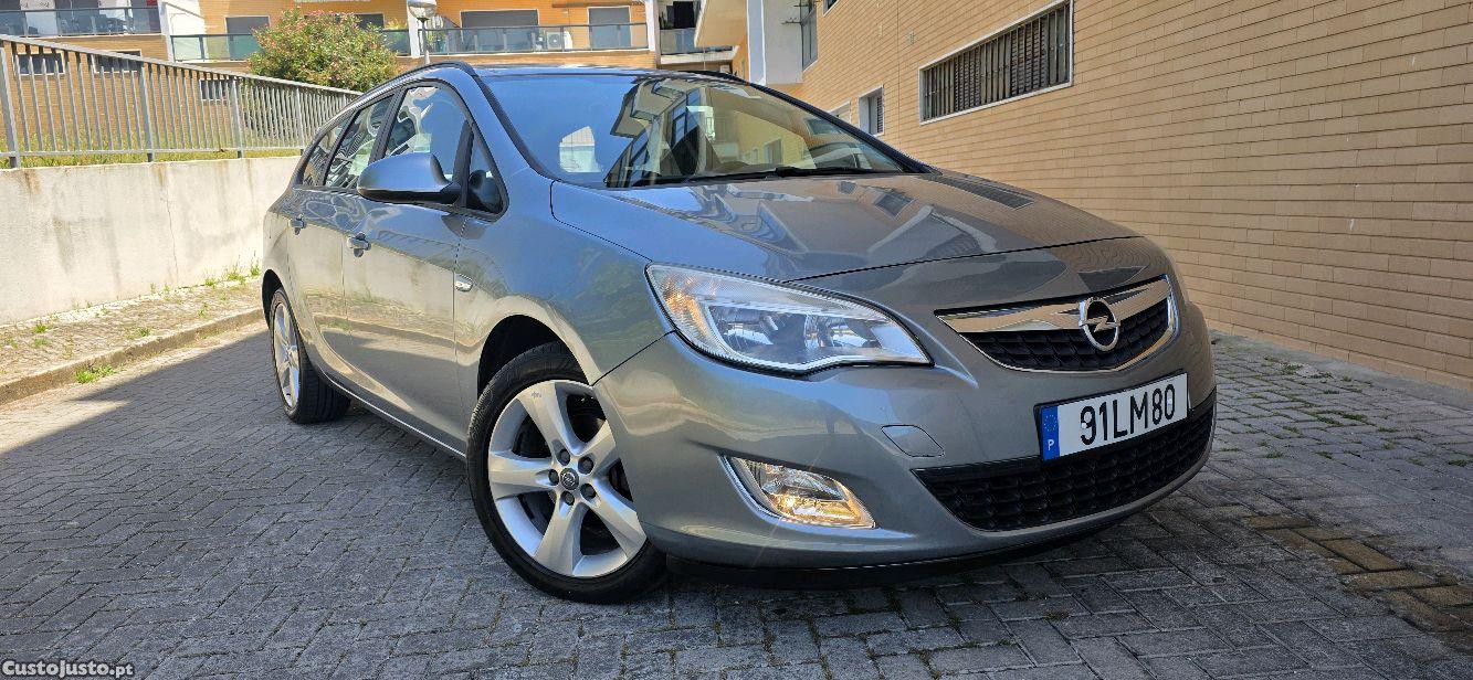 Opel Astra sport — fotografia 6