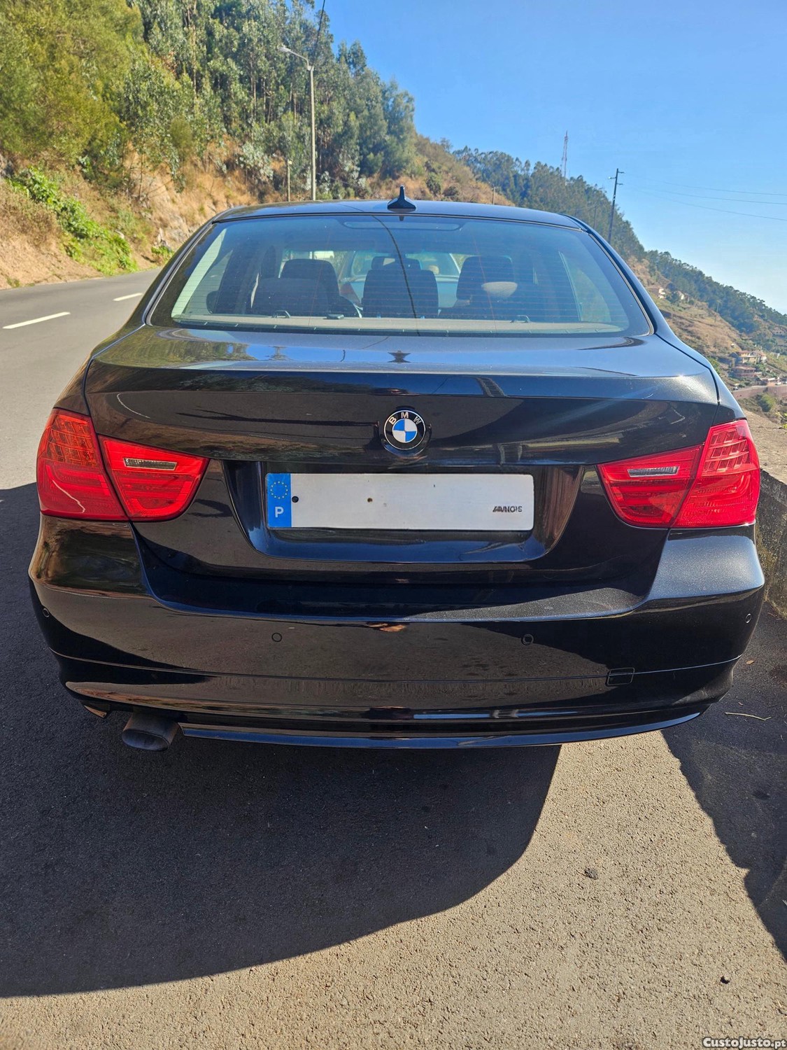 BMW 318 318d - 09 — photo 2