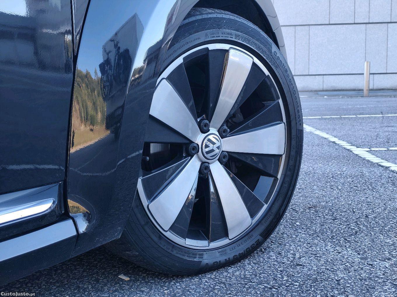 VW New Beetle 1.6Tdi DSG Versão Fender - 13 — photo 5