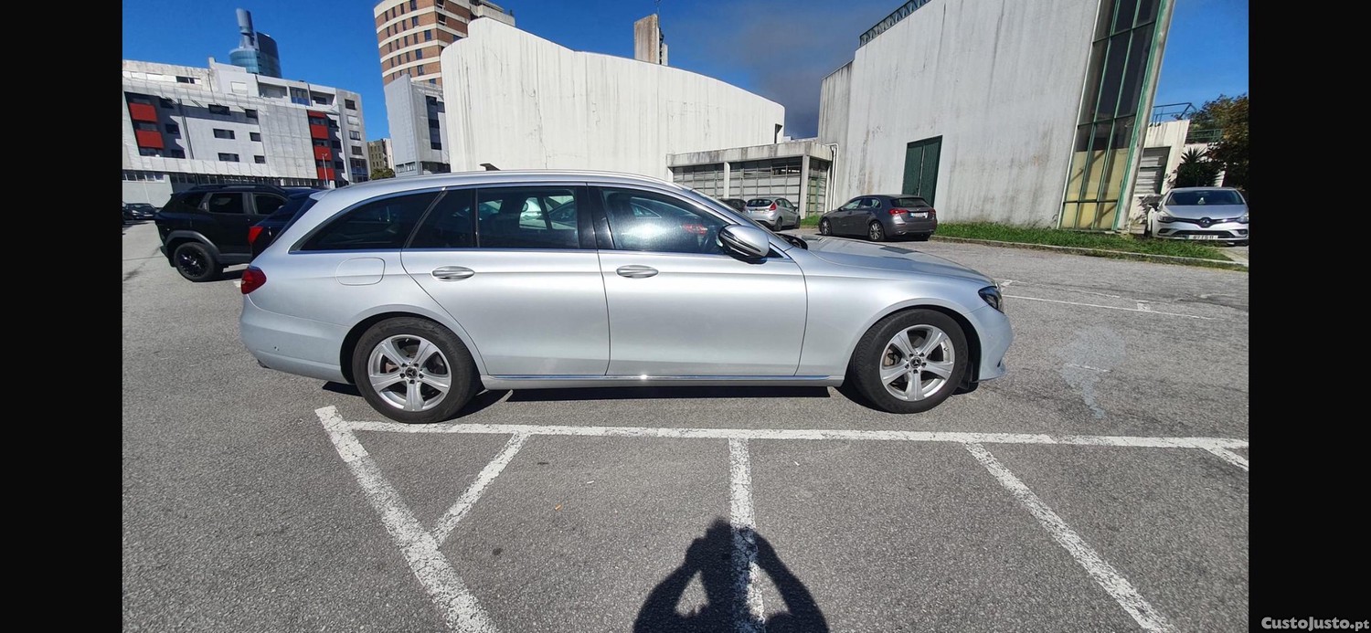 Mercedes-Benz E 220 E220d - 18 — photo 2