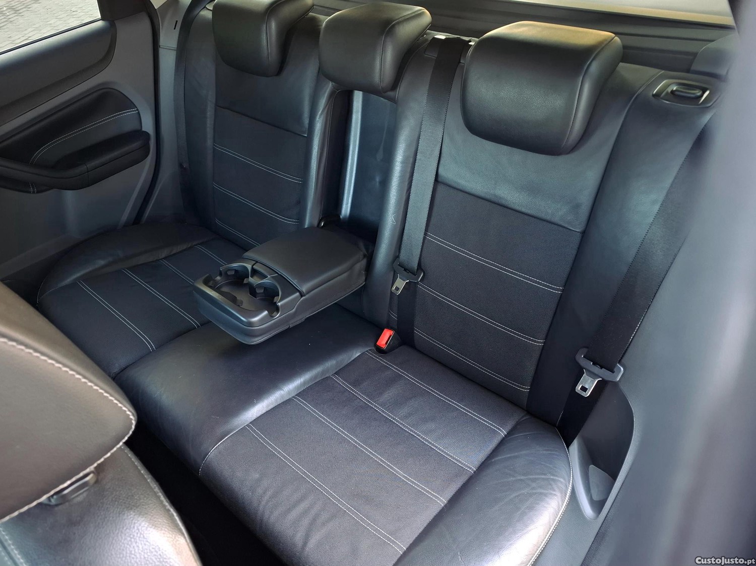 Ford Focus 1.6 tdci Titanium - 09 — photo 4