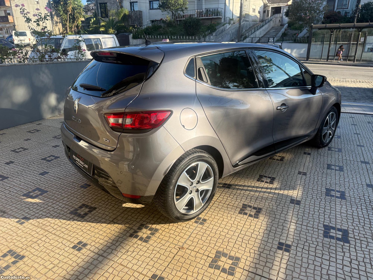 Renault Clio 0.9 TCE Dynamique - 15 — photo 3