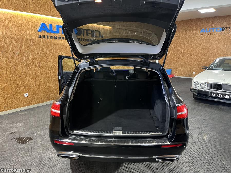 Mercedes-Benz E 220 d T 9G-TRONIC Avantg — fotografia 3