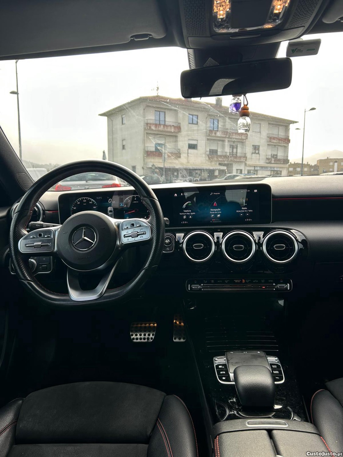 Mercedes-Benz A 200 200 - 18 — photo 4