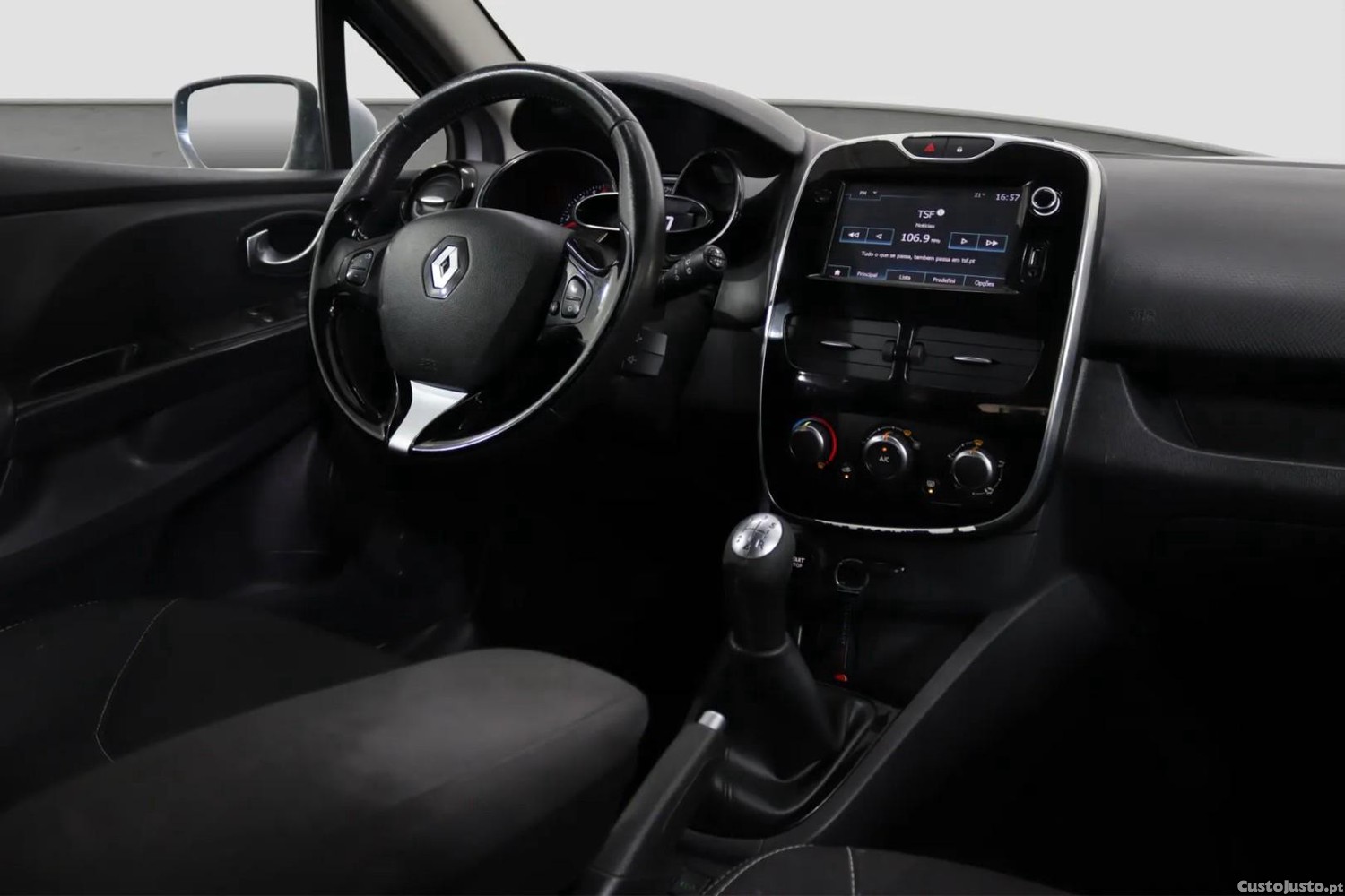 Renault Clio 0.9 TCe Limited - 17 — photo 5