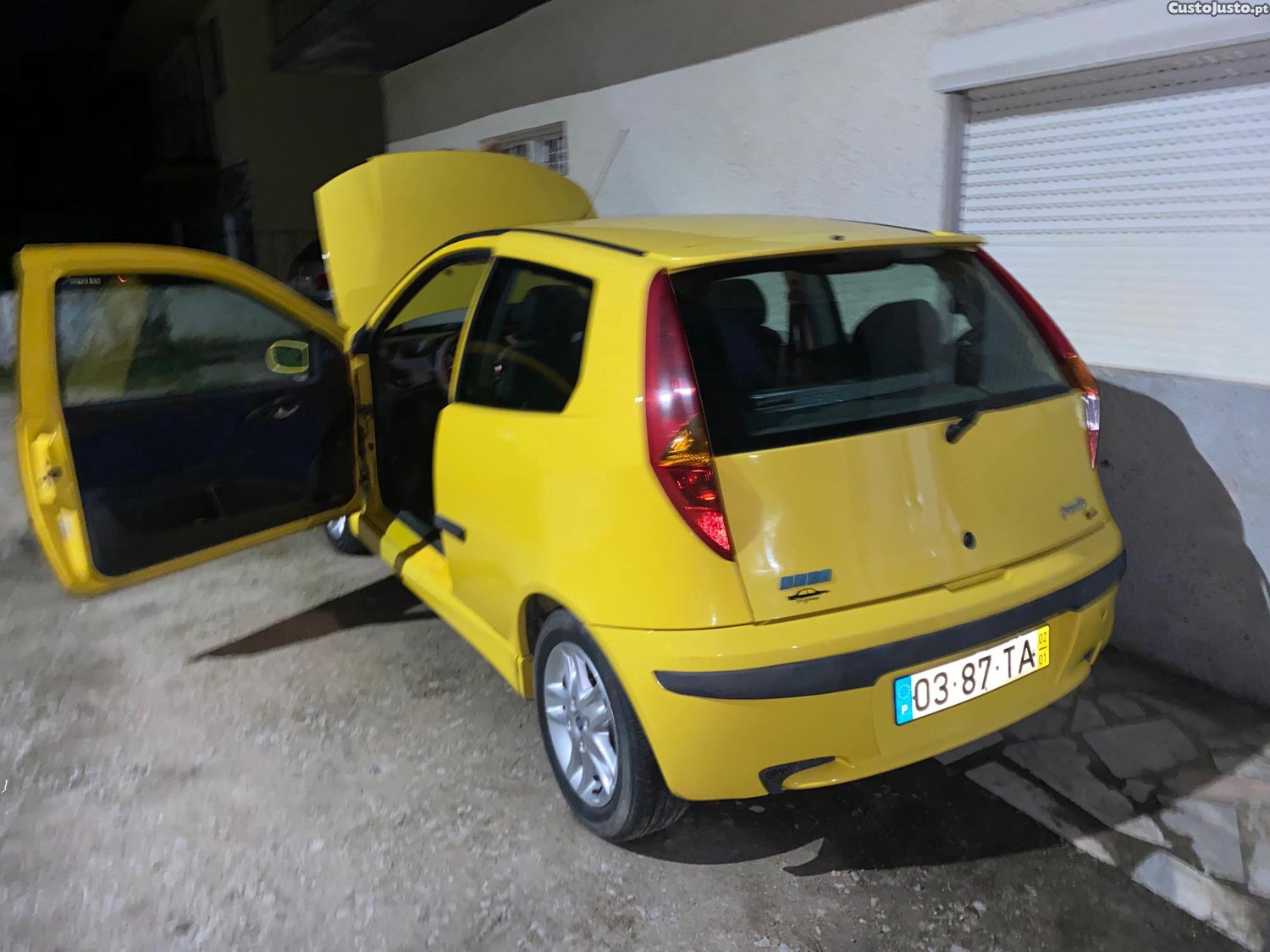 Fiat Punto Hatcback II — fotografia 4