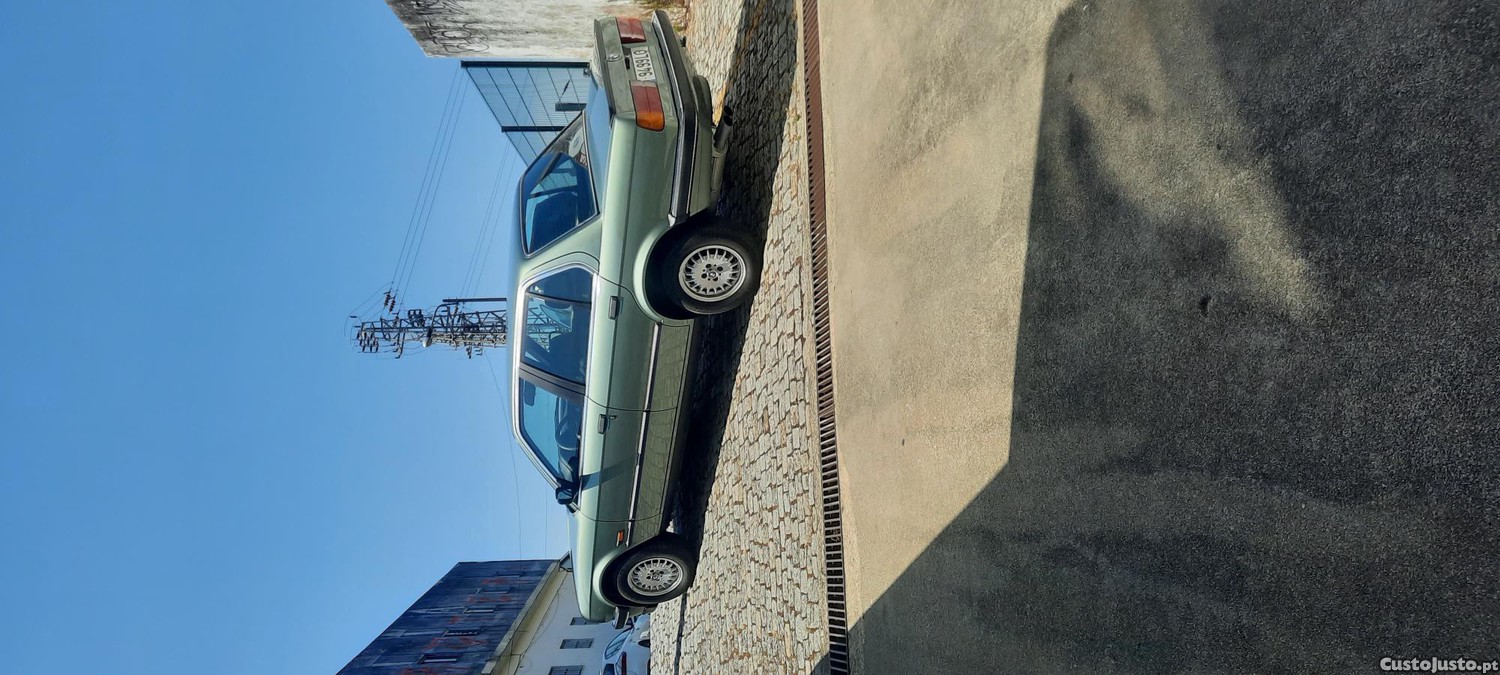 BMW 323 i e30 — fotografia 4