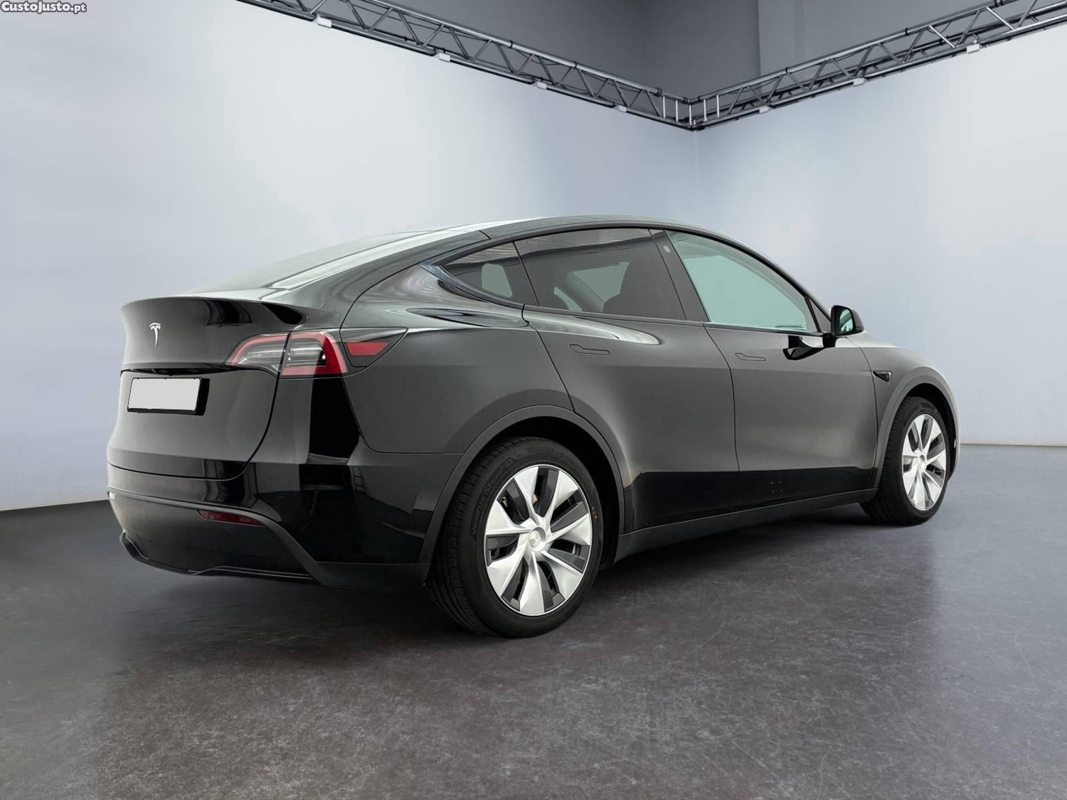 Tesla Model Y Standard RWD - 23 — photo 2