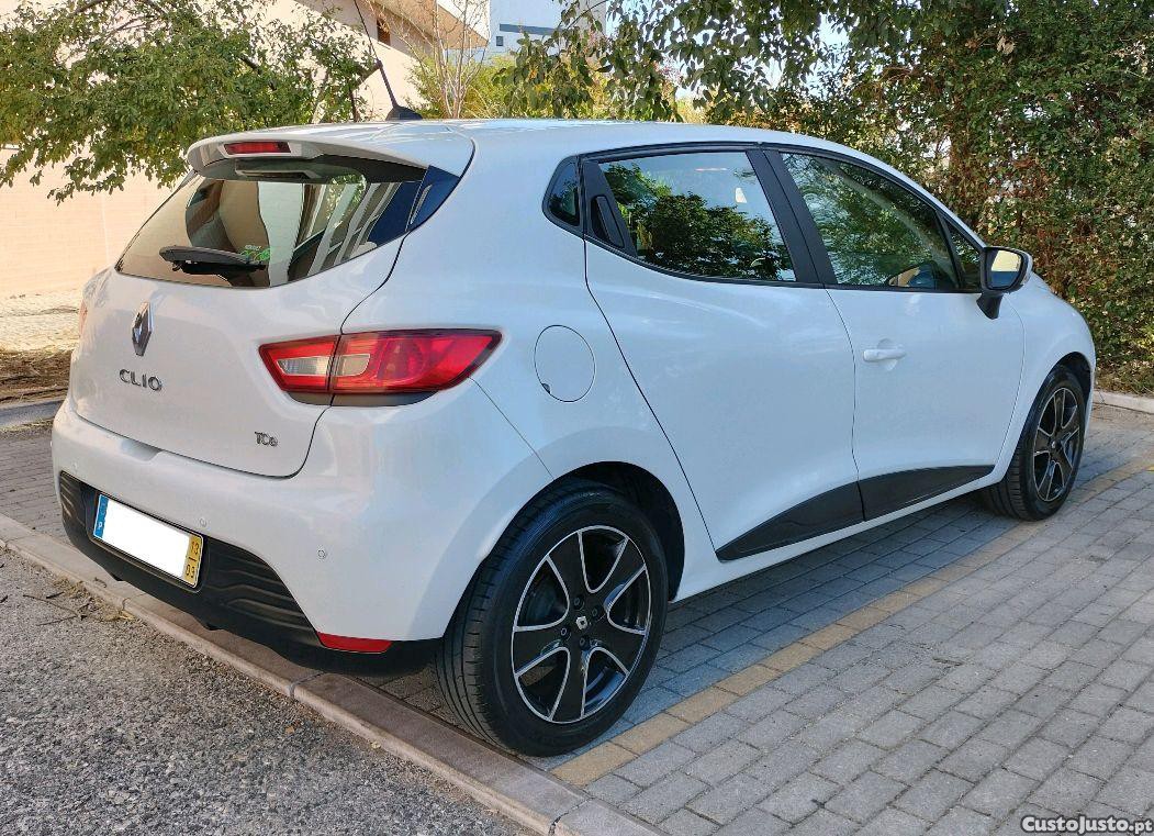 Renault Clio IV 0.9 TCe - 13 — photo 4