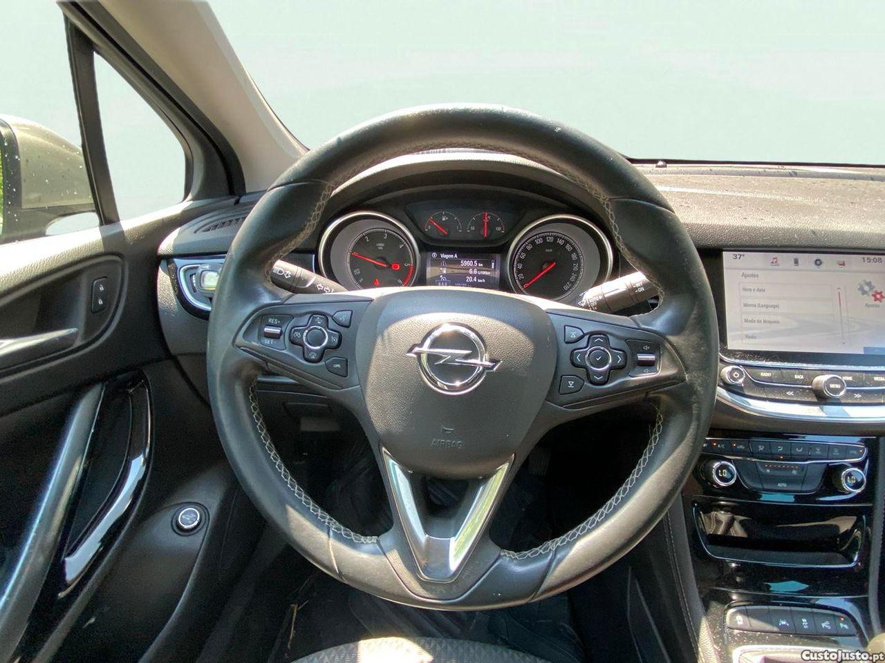 Opel Astra Sports Tourer 1.6 CDTI Innovation S/S — fotografia 11