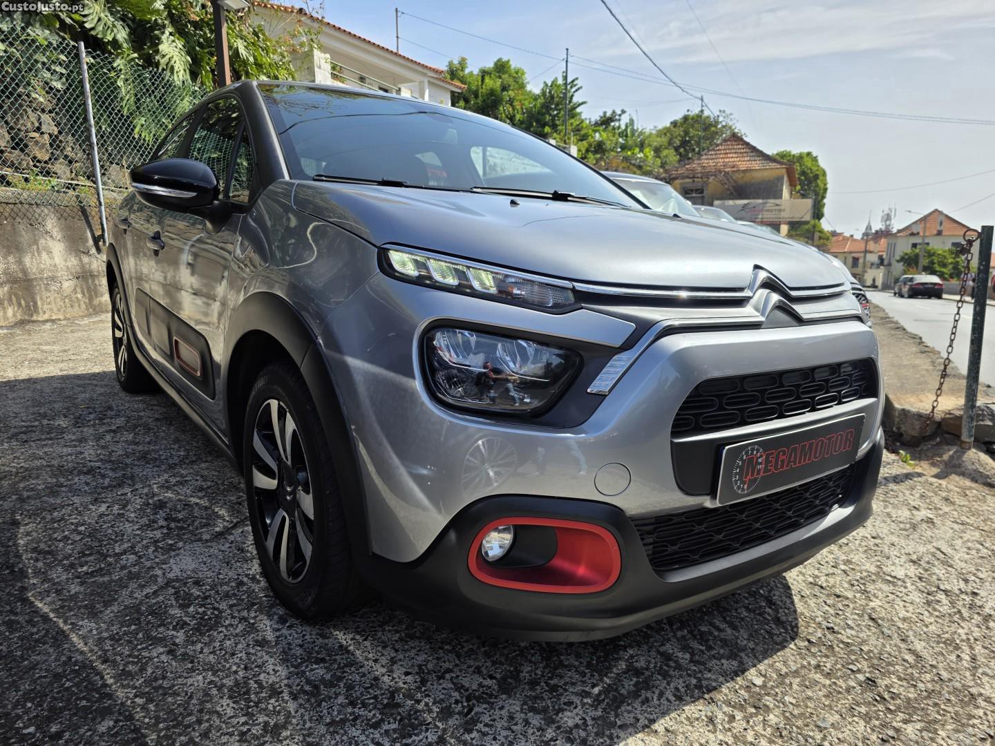 Citroën C3 1.2 PureTech C-Series - 22 — photo 2