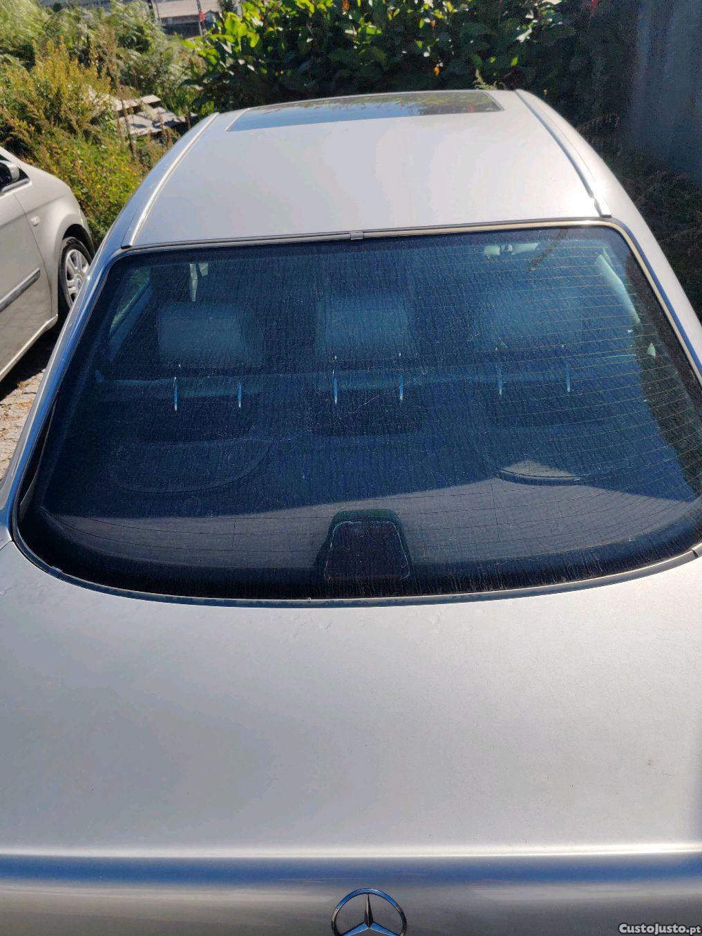 Mercedes-Benz E 300 3.0 Diesel 6 cilindros 72 IUC - 96 — photo 4
