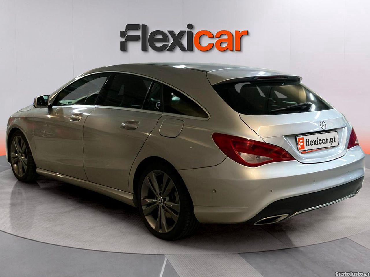 Mercedes-Benz CLA 180 d Shooting Brake Urban — fotografia 20