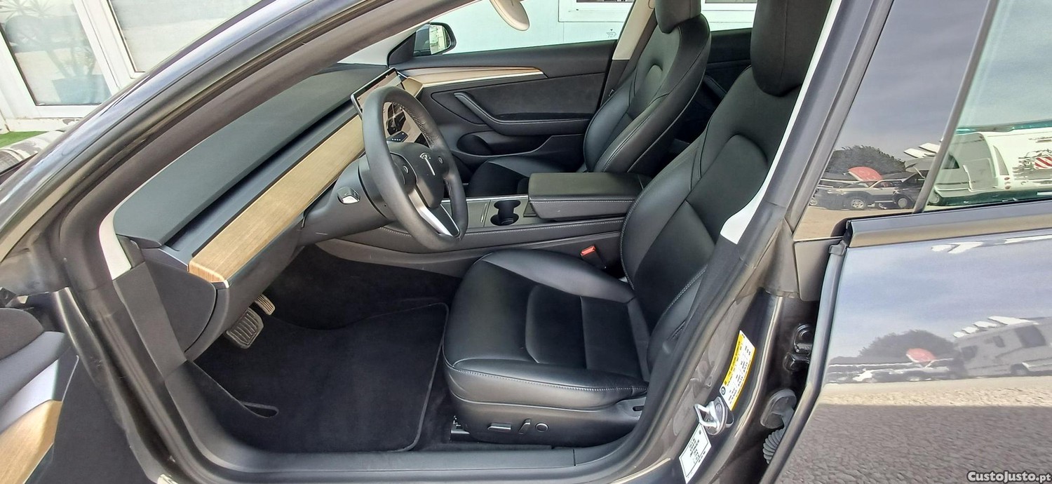 Tesla Model 3 standard Range Plus RWD — fotografia 20