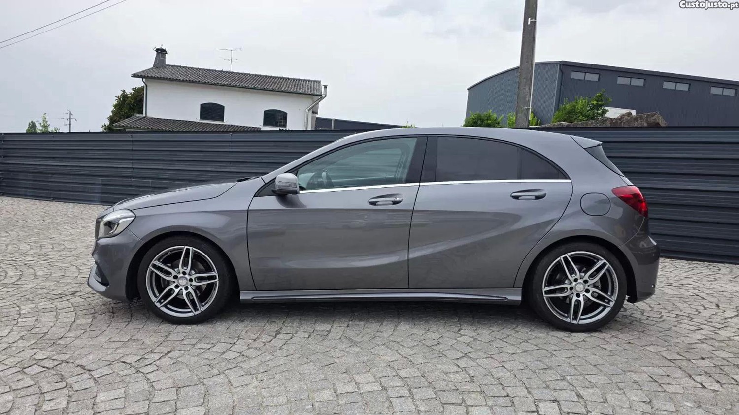 Mercedes-Benz A 200 Amg line — fotografia 20