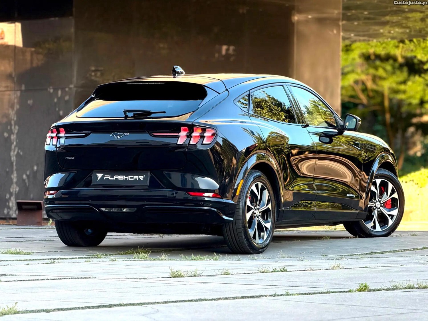 Ford Mustang Mach-E 75.7 kWh AWD RSK - 23 — photo 4