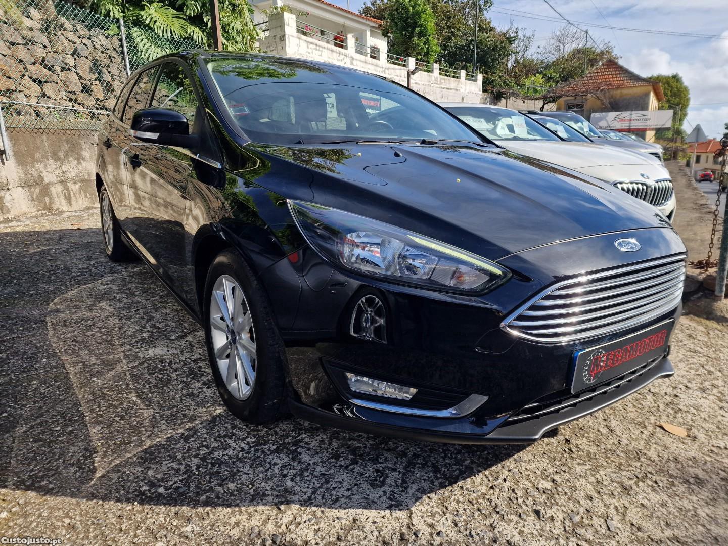 Ford Focus 1.0 EcoBoost Business - 18 — photo 2