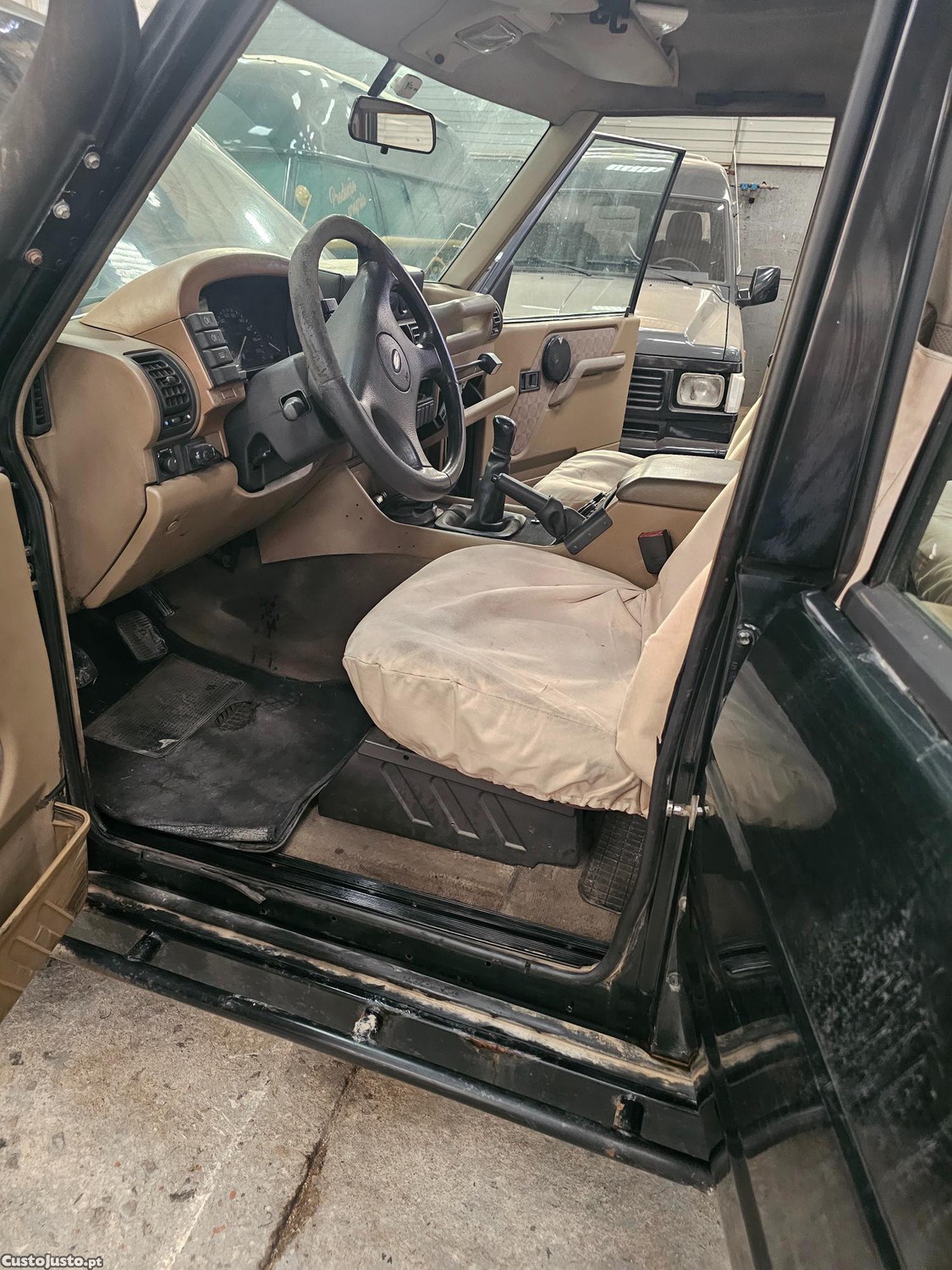 Land Rover Discovery 5portas - 96 — photo 5