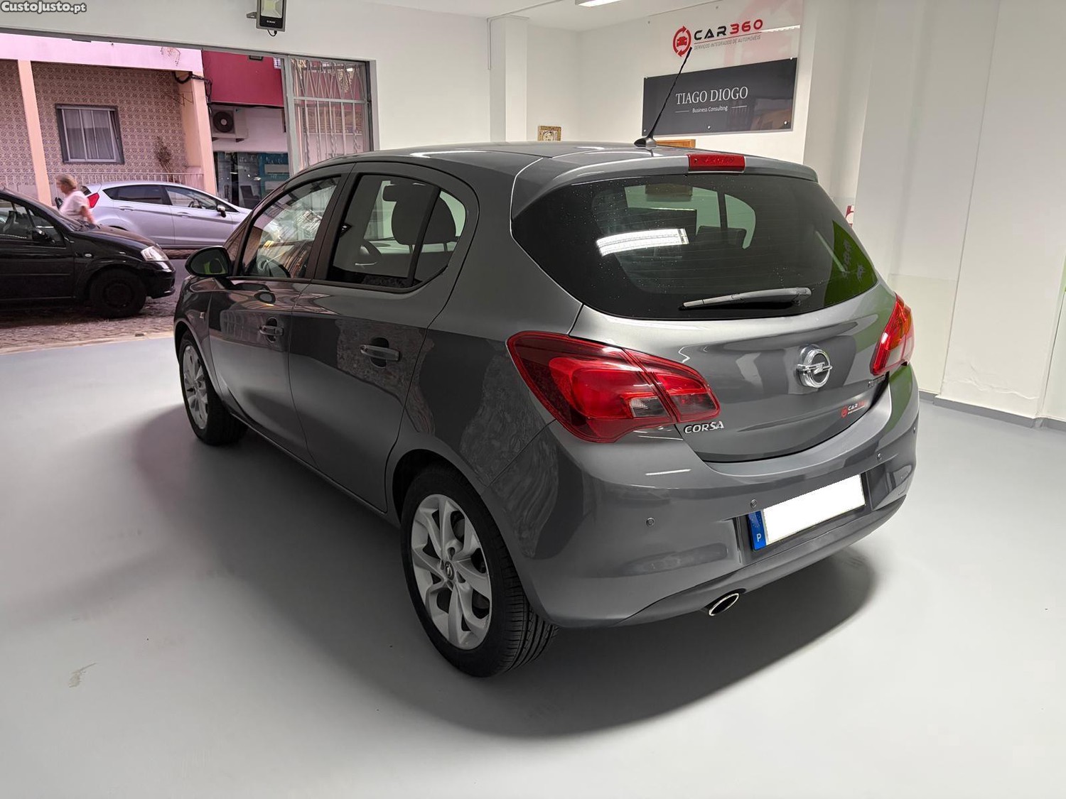 Opel Corsa 1.0 Turbo Color Edition 115cv - 16 — photo 3