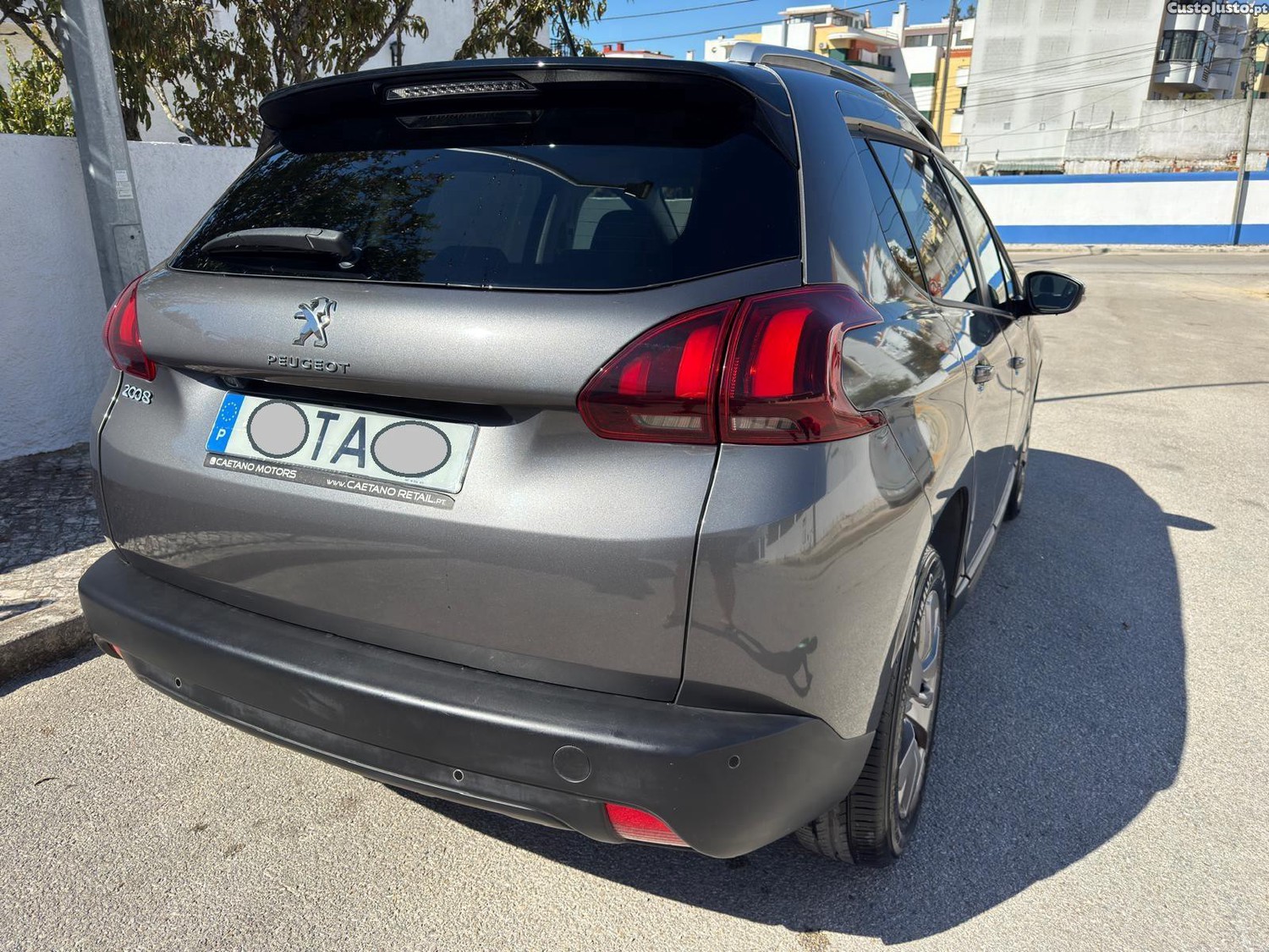 Peugeot 2008 1.6 BlueHdi Style — photo 4
