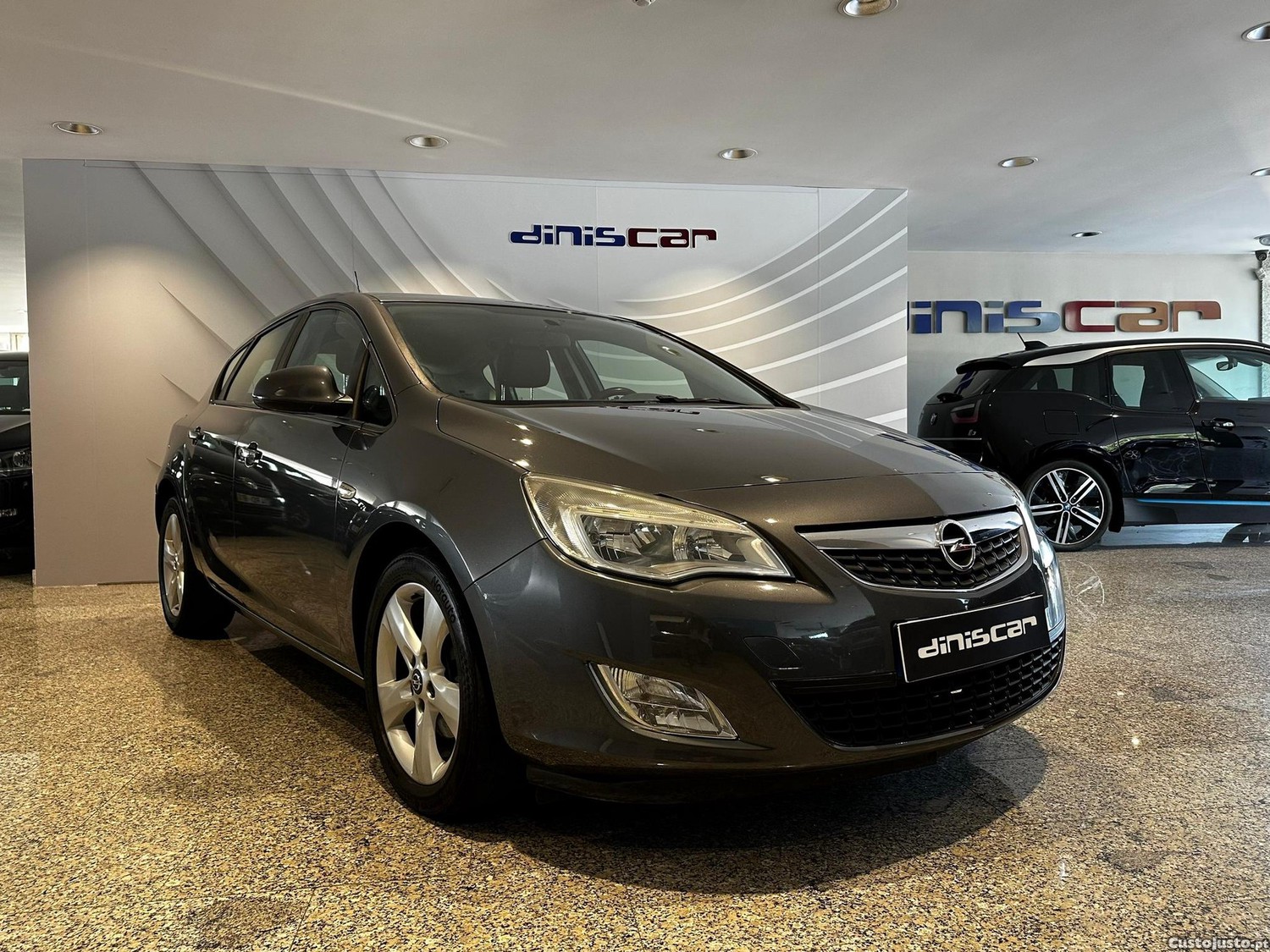 Opel Astra 1.7 CDTi Enjoy Start/Stop - 10 — photo 2