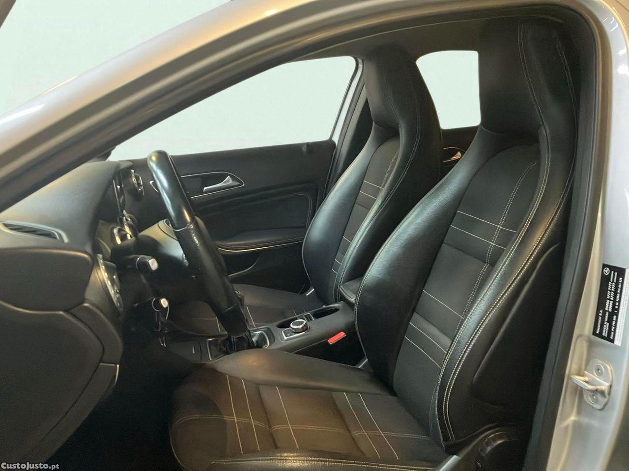 Mercedes-Benz GLA 180 CDI Urban — fotografia 9