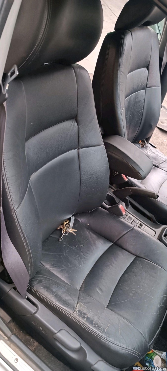Volvo V40 1.6 gasolina - 99 — photo 2