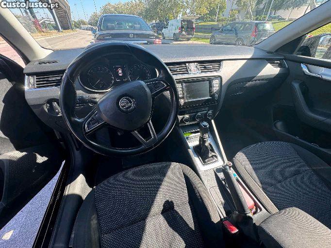 Skoda Octavia 1.6 TDI Ambiton — photo 3