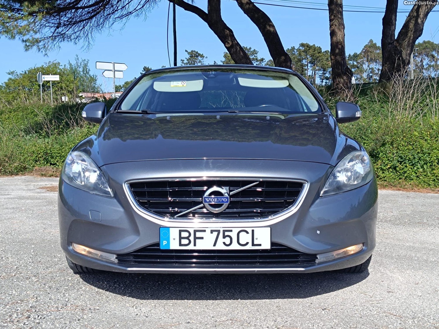 Volvo V40 D2 — fotografia 10