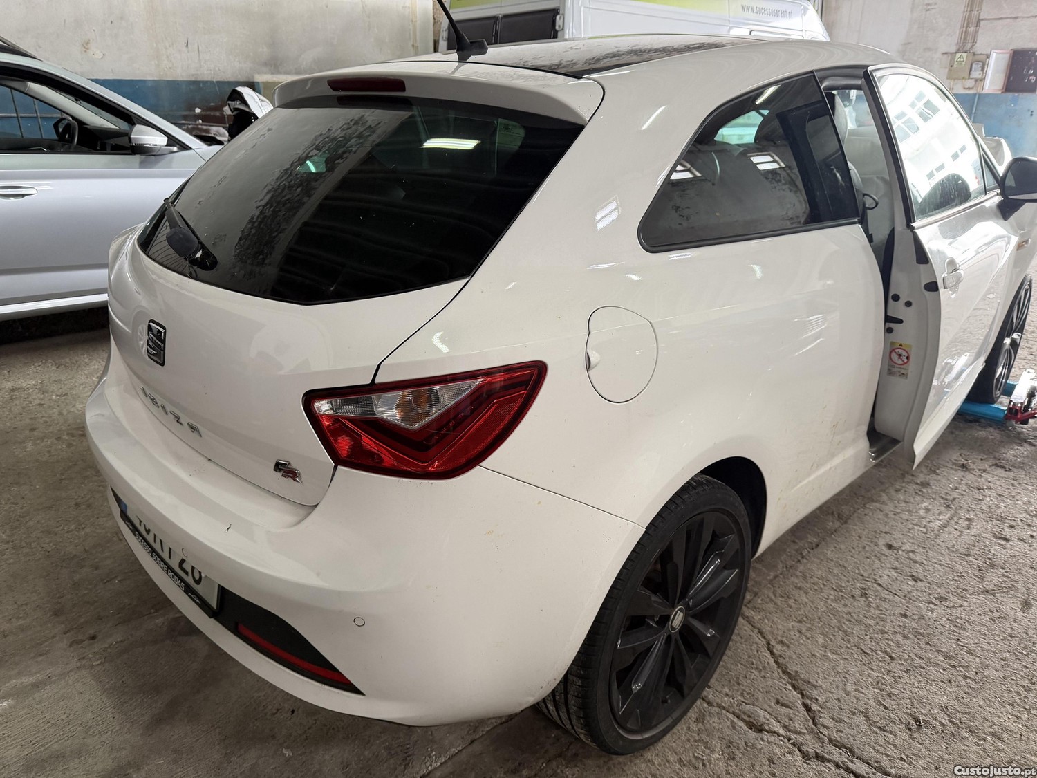 Seat Ibiza 1.0 Fr - 16 — photo 4