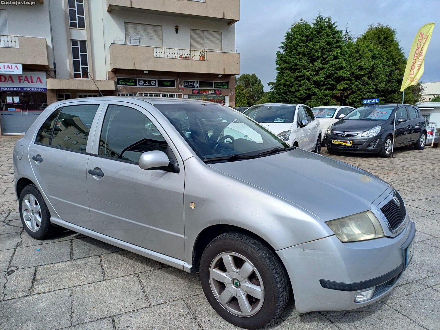 Skoda Fabia 1.4 i      ( Viatura  Nacional ) — photo 4