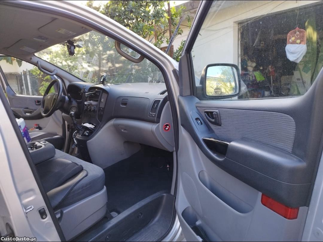 Hyundai H1 Starex — fotografia 3