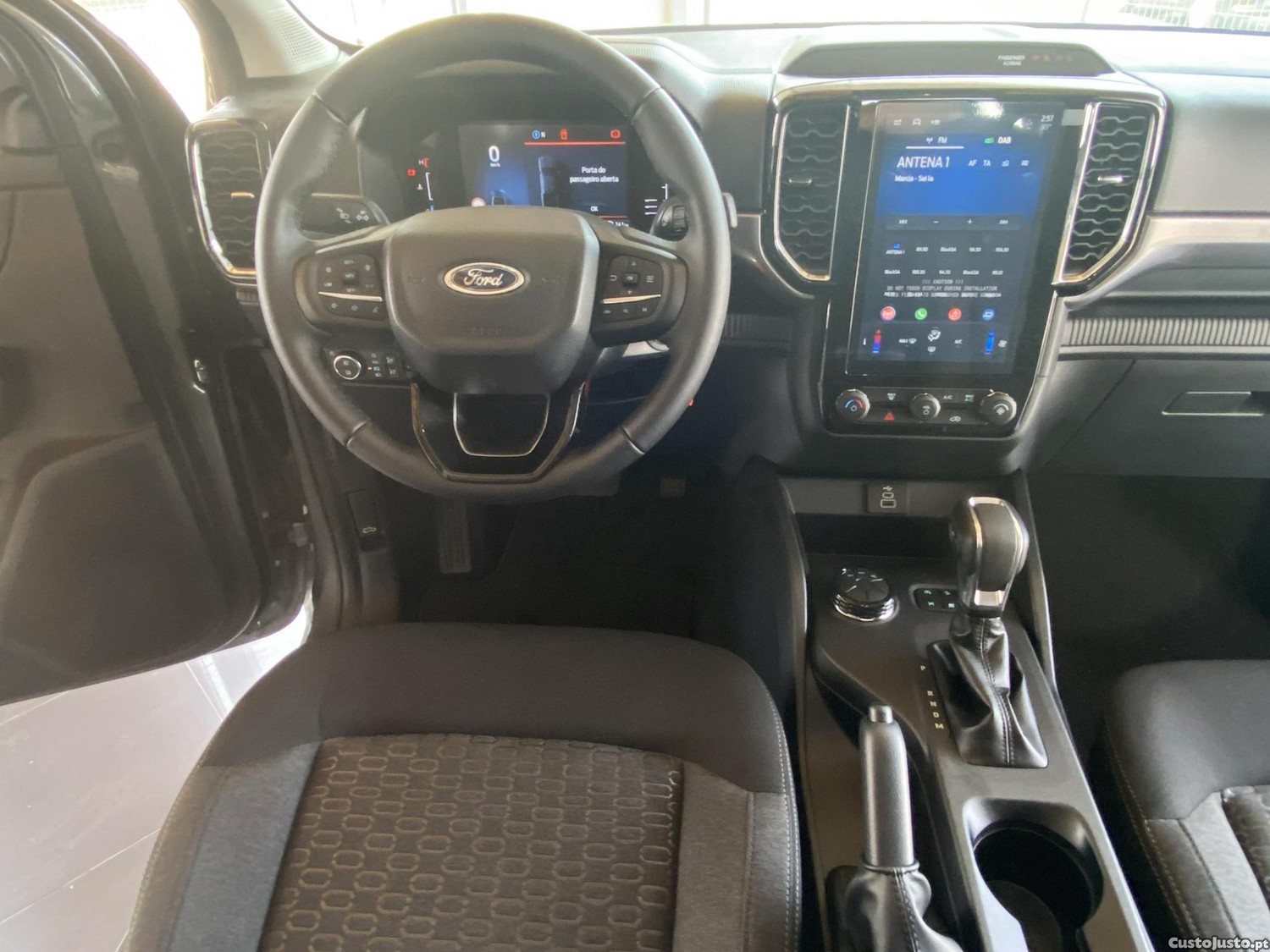 Ford Ranger 2.0 EcoBlue CD XLT 4WD Aut. — fotografia 3