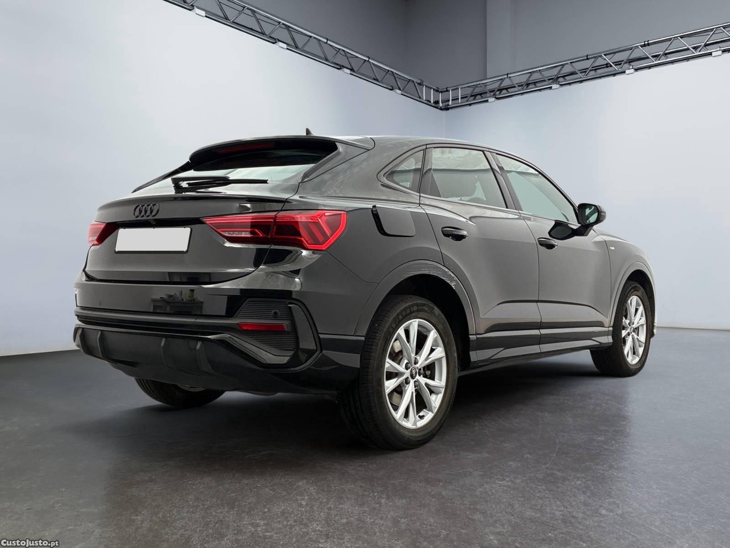 Audi Q3 Sportback 45 TFSIe S line S tronic - 23 — photo 2