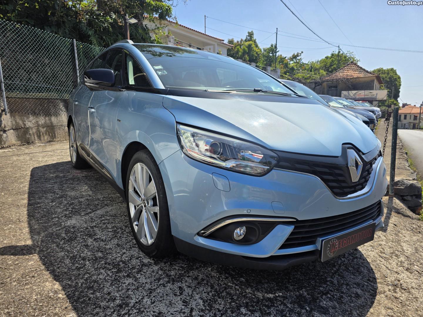 Renault Scénic dCi 110 LIMITED - 18 — photo 2