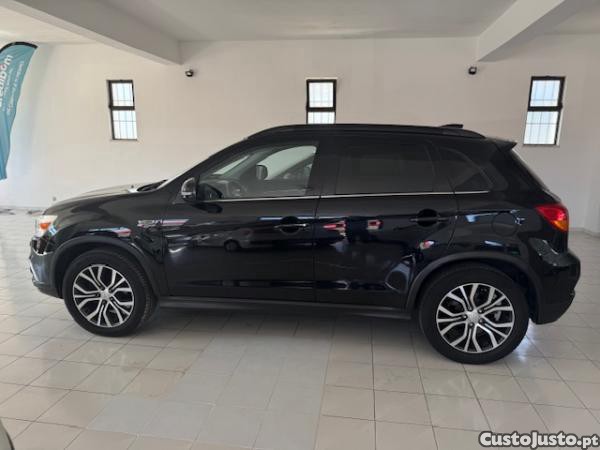 Mitsubishi ASX 1.6 DI-D INSTYLE - 18 foto 2