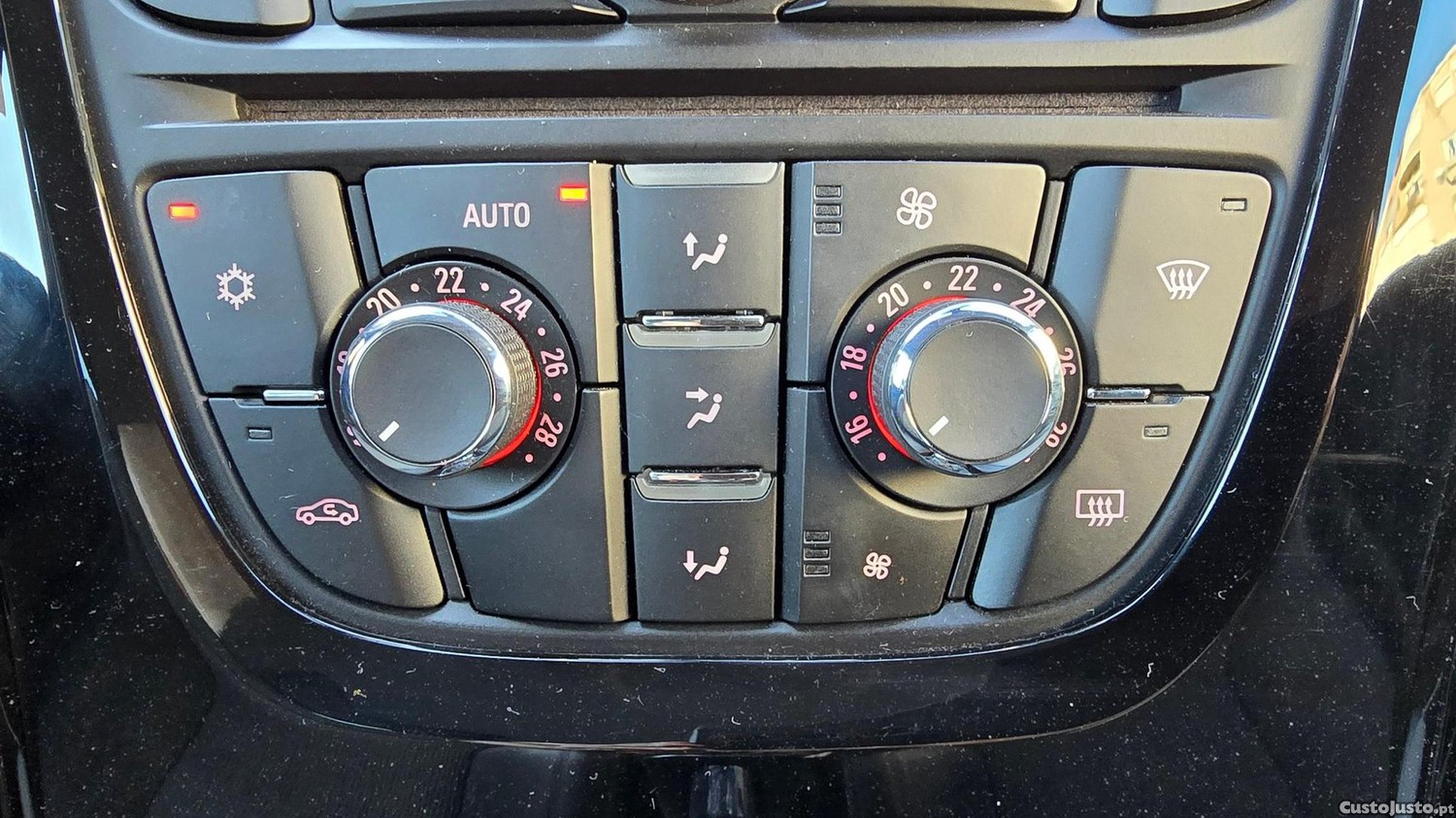 Opel Astra Sports Tourer 1.6 CDTI Ecotec Edition S/S — fotografia 8