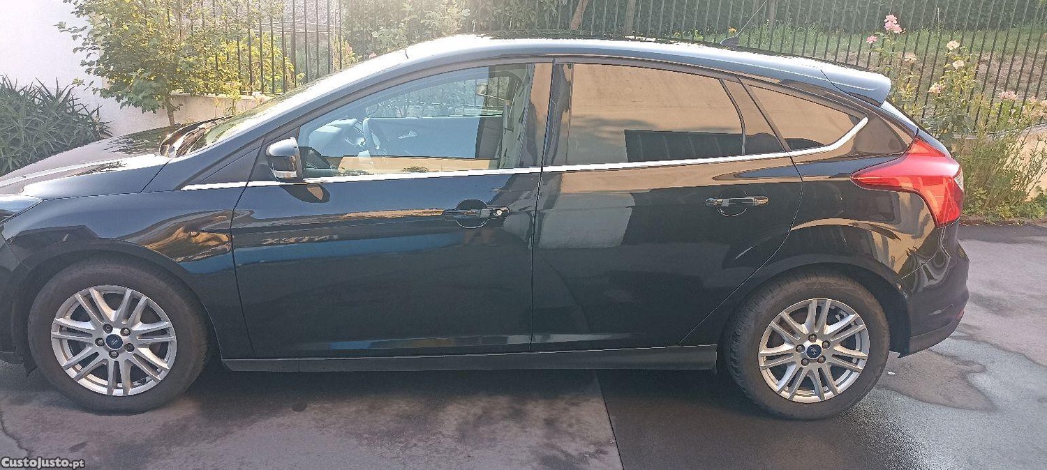 Ford Focus Titanium 1.0 — fotografia 8