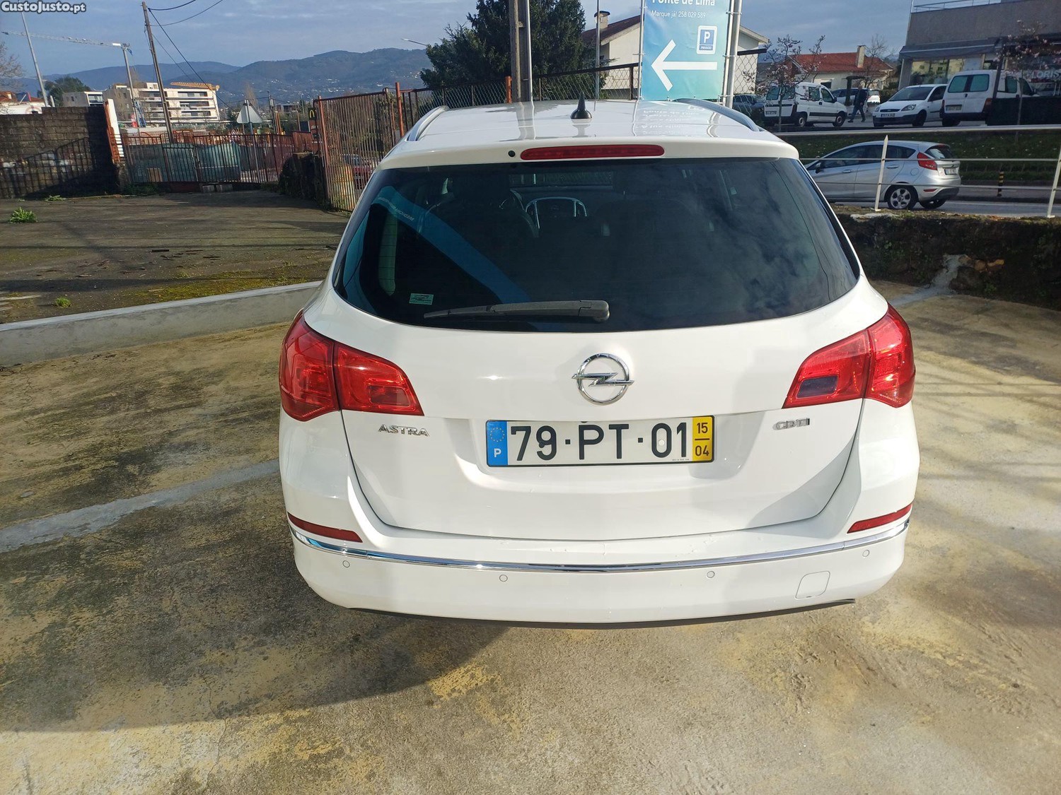 Opel Astra Sports Tourer — fotografia 9