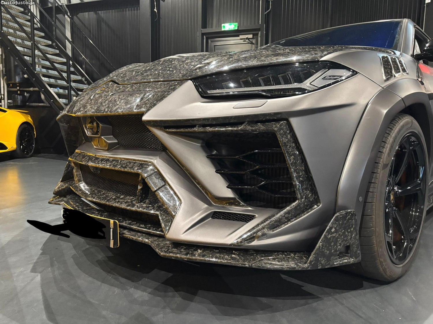 Lamborghini Urus A - 21 foto 2