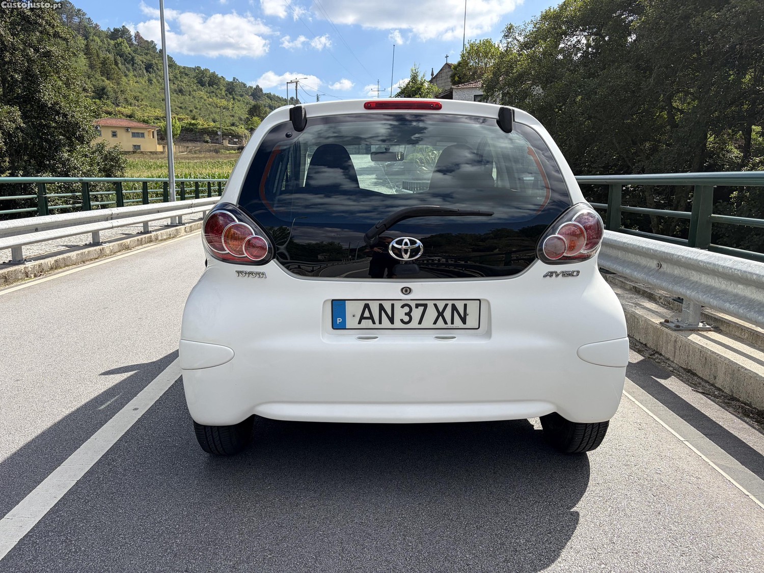 Toyota Aygo 1.0 - 09 — photo 4