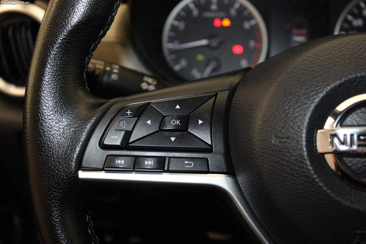 Nissan Micra 1.0 IG-T ACENTA (AUTO) — fotografia 16